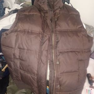 Campus crew puffer vest